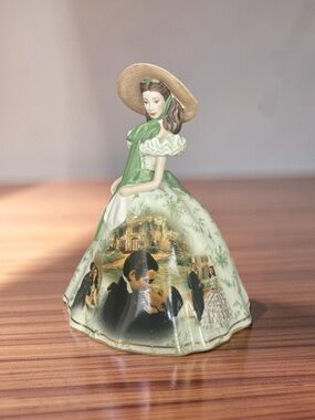 Limited edition 2004 "Gone With the Wind" Porcelain Scarlett O’Hara
